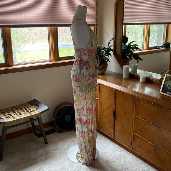 Reformation printed rayon maxi dress tropical bird print lowback, high sideslit - Picture 3 of 6